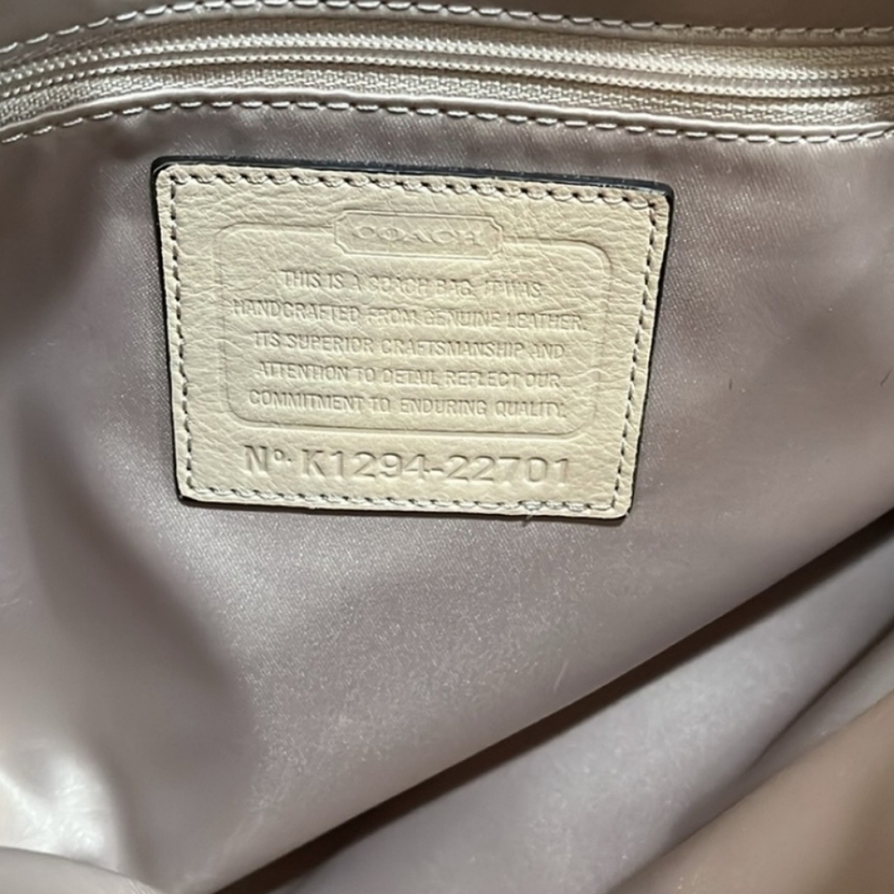 COACH EUC Madison Colorblock Kara Carryall beige/lime Leather Excellent LIKE new - Picture 11 of 11